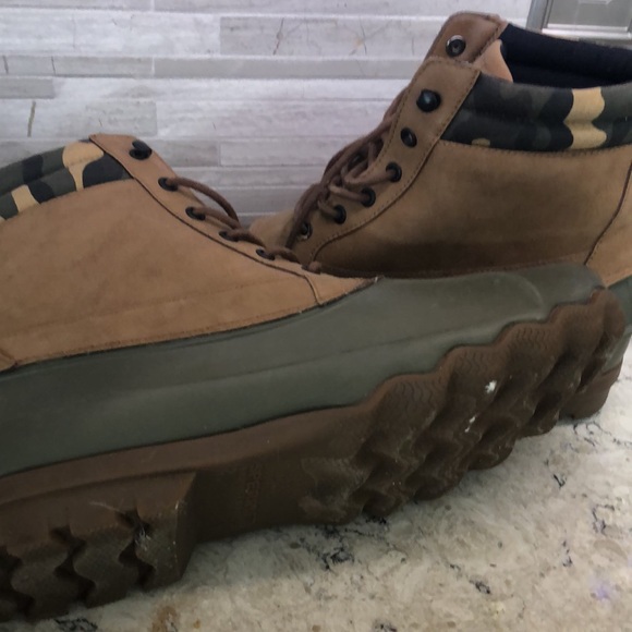 Sperry Duck Boots - Picture 3 of 4